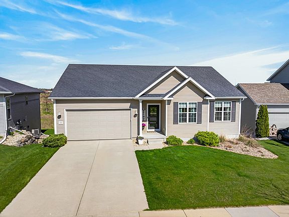 2nd image of 944 Silver Ripple Way