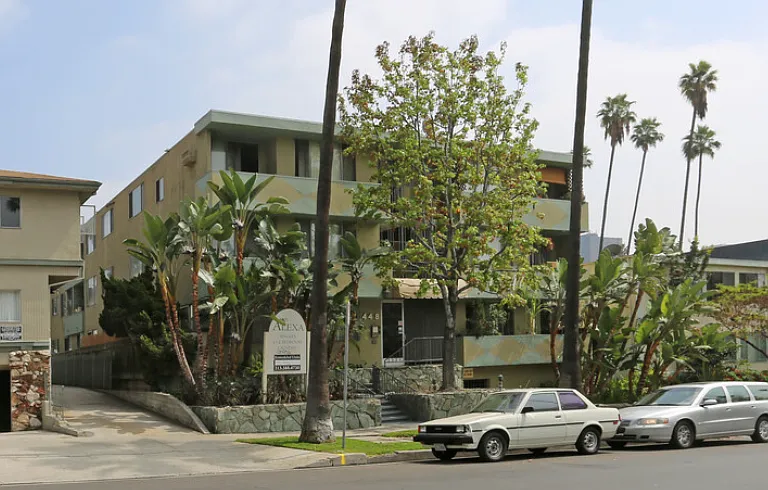 The Alexa Apartments — Photo 2