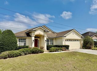 929 Raindrop Ln, Middleburg, FL 32068