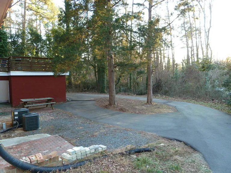 717 Williams Cir — Photo 38
