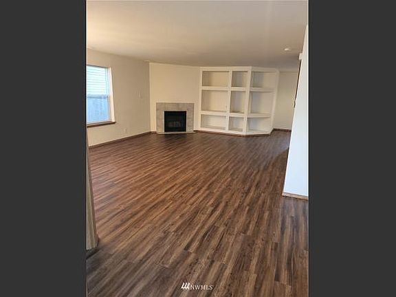 3rd image of 8320 209th Avenue Ct E
