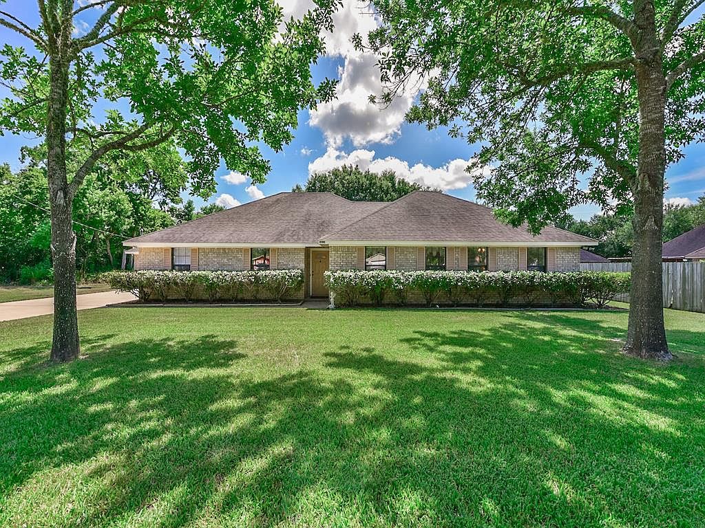 1616 Farr St, Waller, TX 77484 Zillow