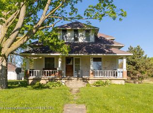 1711 N Vernon Rd, Corunna, MI 48817