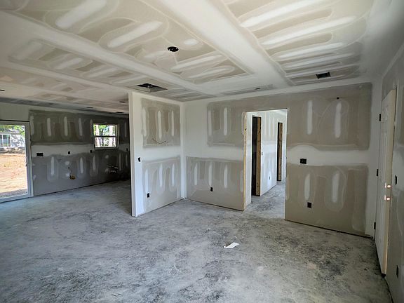 2nd image of 2 Bush Ct