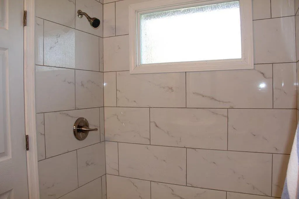 2 bed, 750 sqft, $2,200 — Photo 3
