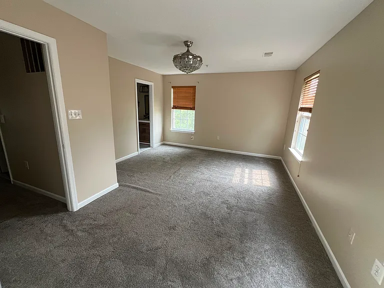 2495 Deerfield Ln — Photo 8