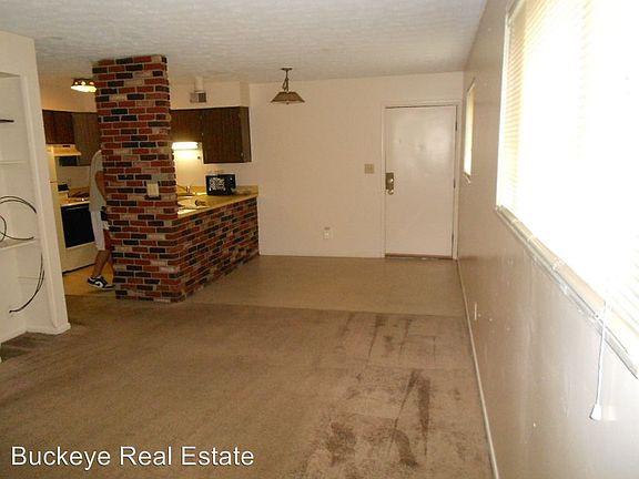 3rd image of 1545 Indianola Ave APT 1A