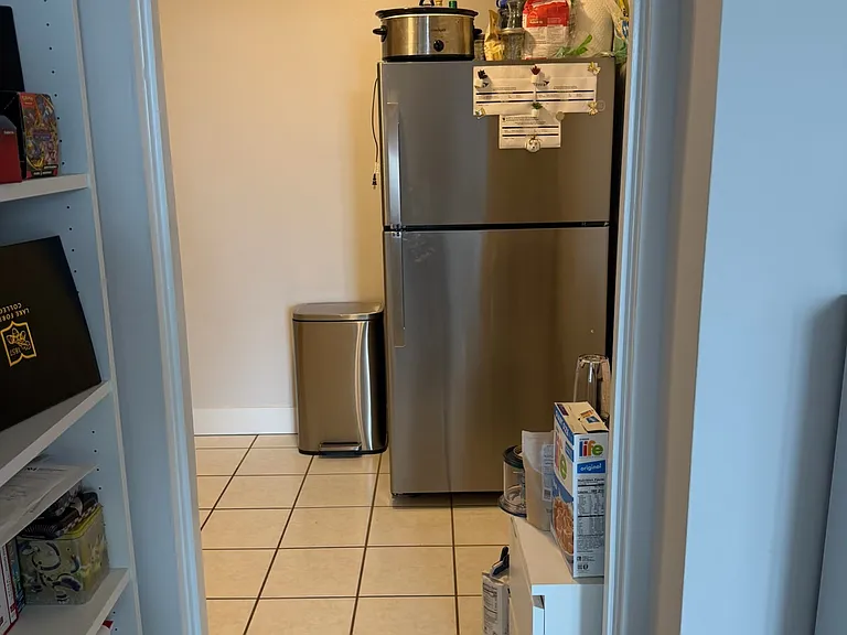 580 N Bank Ln #34 — Photo 3