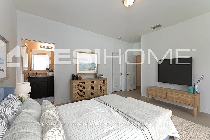 318 Daffodil Ln — Photo 7