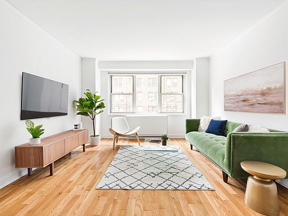 2nd image of 400 E 54th St APT 5D