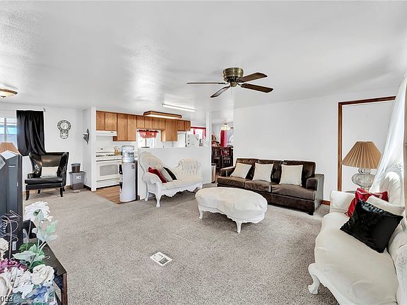 4th image of 2884 Lassen Ct