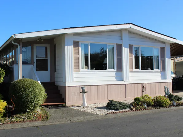 1090 Murray Rd Space 28, McKinleyville, CA 95519