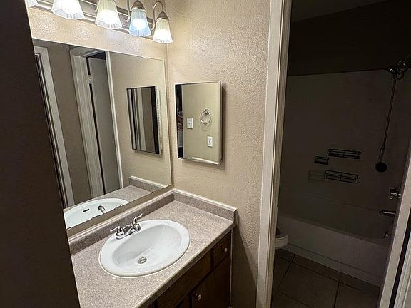 5th image of 6701 Eastridge Rd APT 707