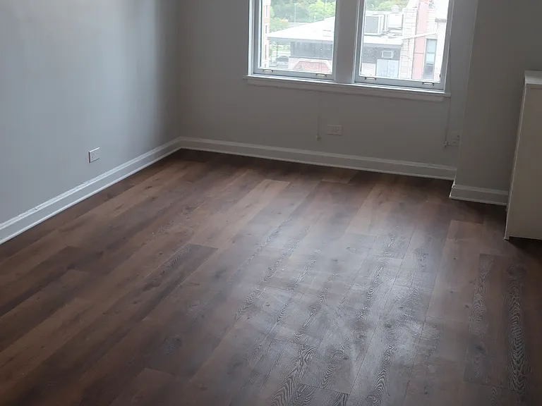 534 W Startford Pl — Photo 38