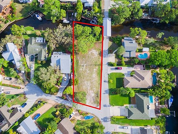4th image of 3019 SW Woodland Trl