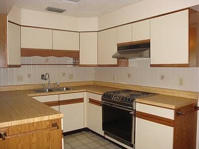 2nd image of 4550 Coleridge Ave