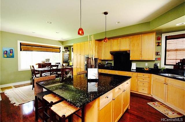 2nd image of 91-1079 Hoomahana St