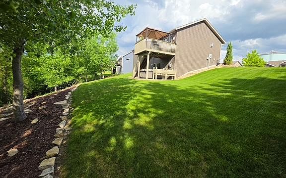 3rd image of 3993 Stone Point Dr NE