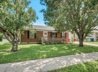 341 Burchwood Dr, Berea, KY 40403
