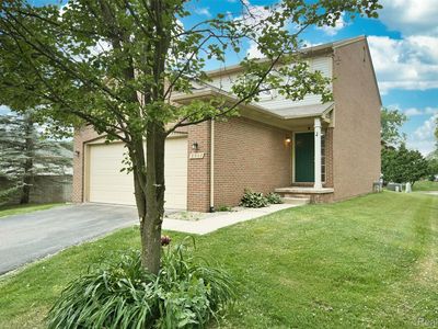 8997 Newport Ct #2, Livonia, MI, 48150
