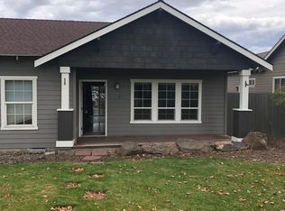 1036 NW 19th St, Redmond, OR 97756