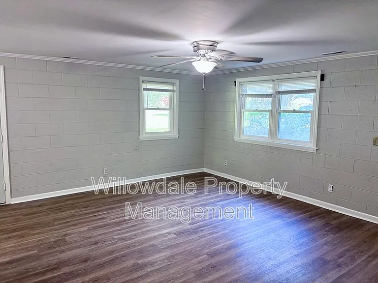 3120 Tuckaway Dr — Photo 7