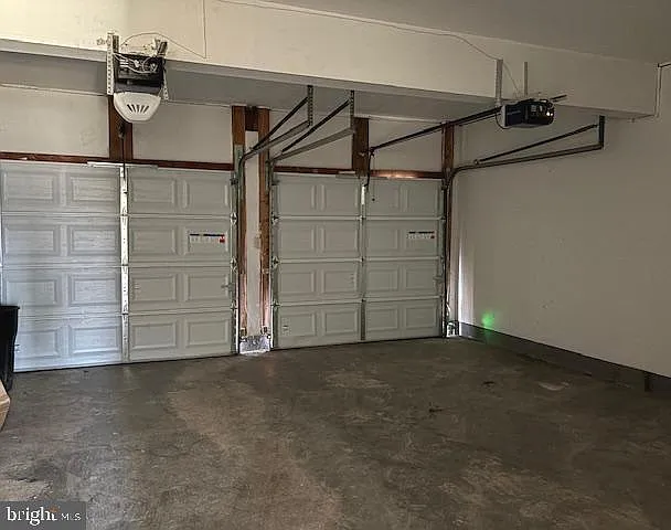 1018 Willowleaf Way — Photo 34
