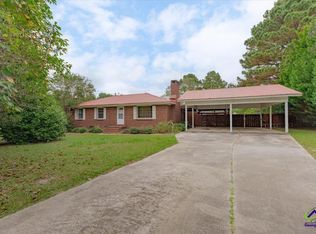 230 3rd St, Unadilla, GA 31091