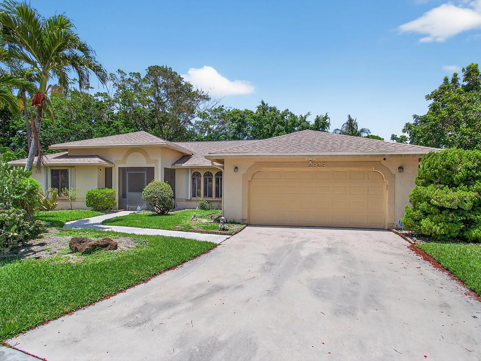 2 bed, 2.5 bath, 2556 sqft, $4,000 — Photo 4