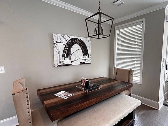 5th image of 102 Farm View Dr APT 1301