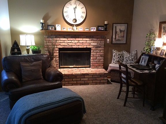 Large Family Room with gas fireplace
						:
						20 x 24