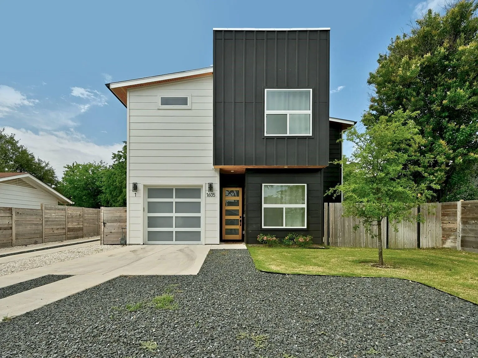 4 bed, 3.0 bath, 2102 sqft, $4,500 — Photo 1