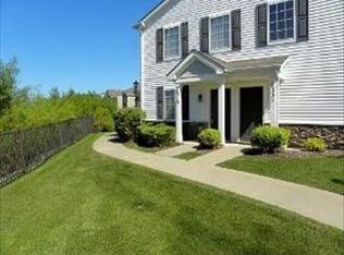 1315 Silverstone Dr, Carpentersville, IL 60110