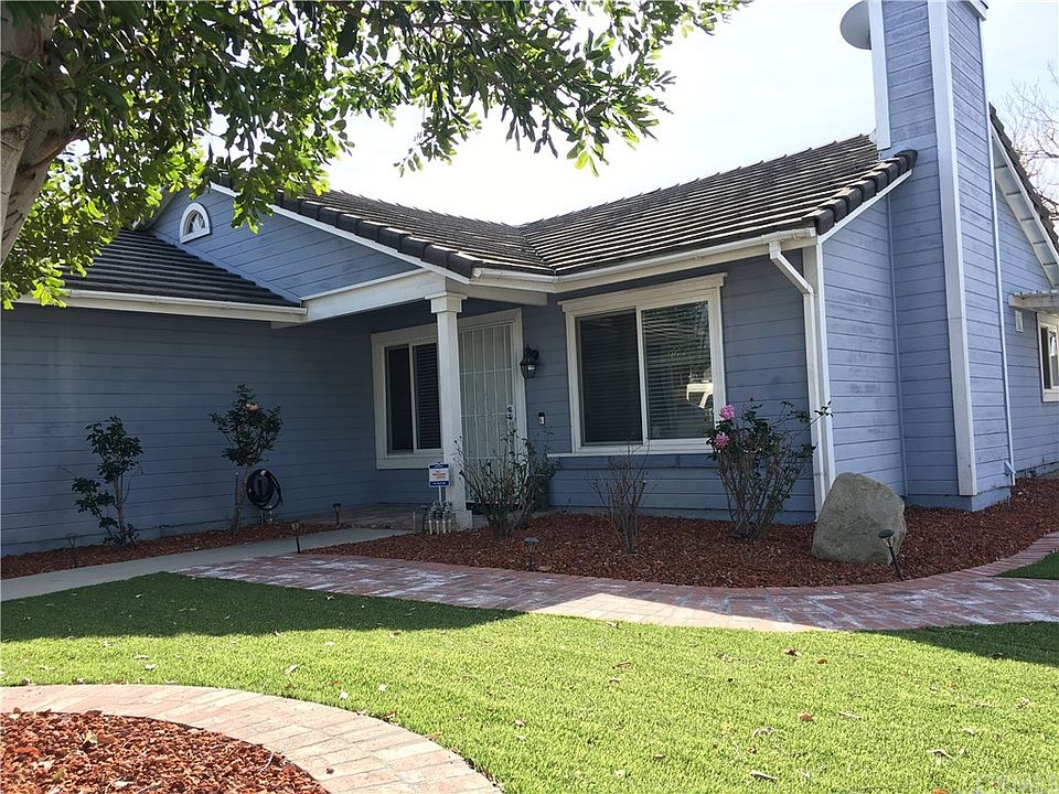 1st image of 10687 Essex Pl