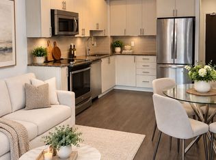 7900 Bathurst St #323, Vaughan, ON L4J0J9