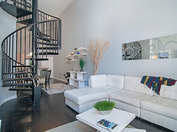 3rd image of 1480 Broadway Unit 2610