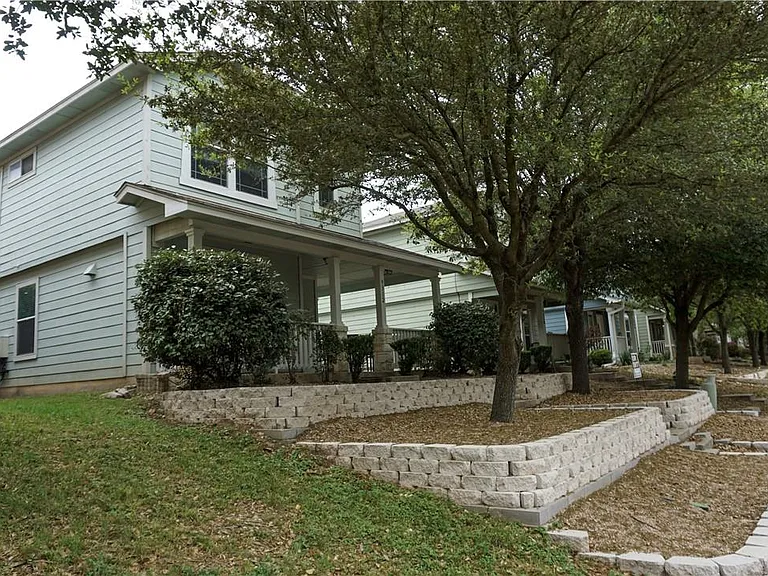 9312 Rowlands Sayle Rd — Photo 2