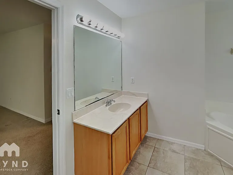 9333 Mandrake Ct — Photo 10