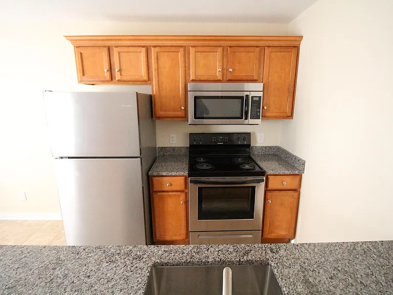 6301 W Kilgore Ave #6 — Photo 6
