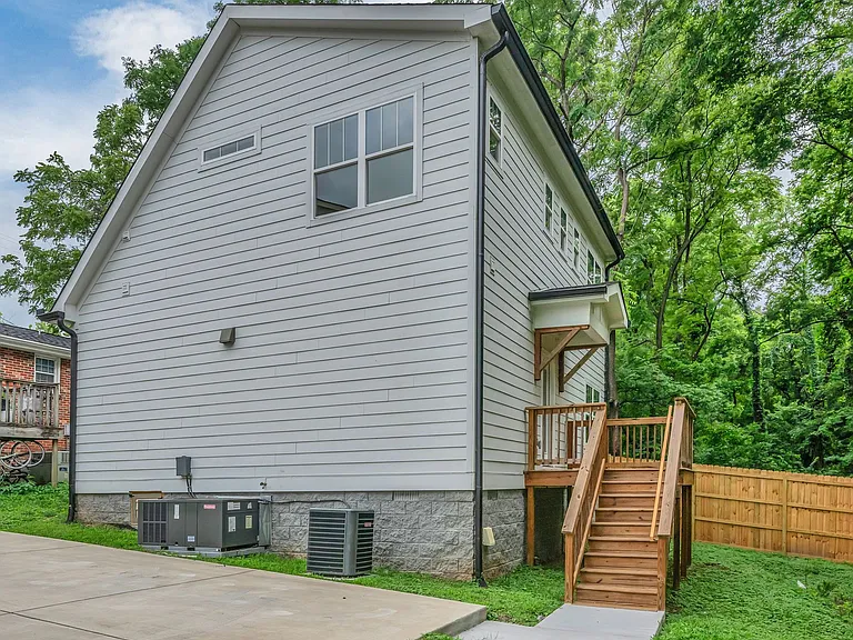 6519 Thunderbird Dr #B — Photo 6