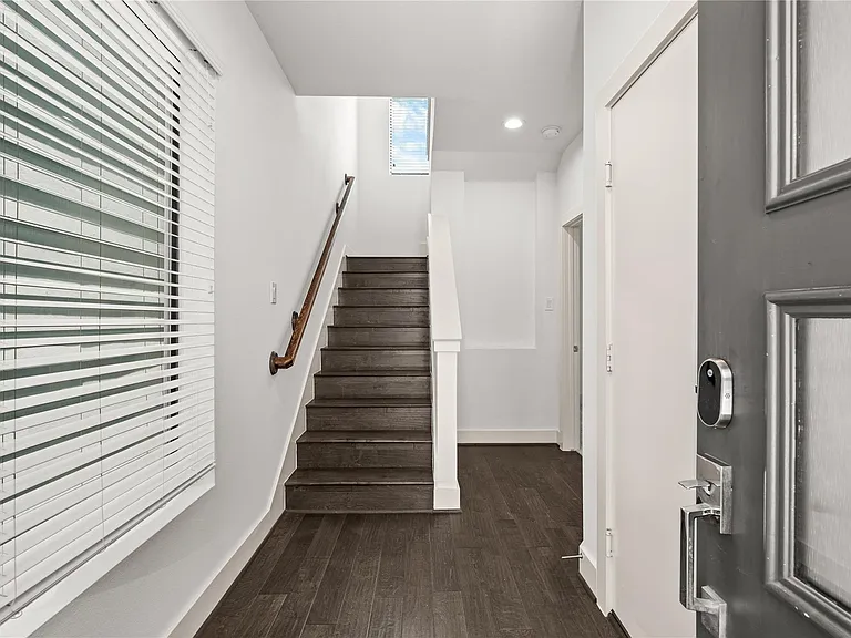 9609 Marlive Ln #B — Photo 2