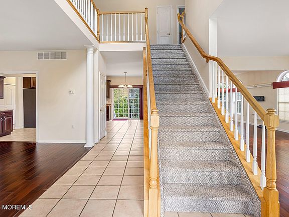 5th image of 308 Pine Forest Lane