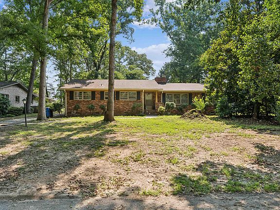 3rd image of 213 Dellrose Cir