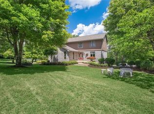 216 McKenzie Rd, Clinton, PA 15026