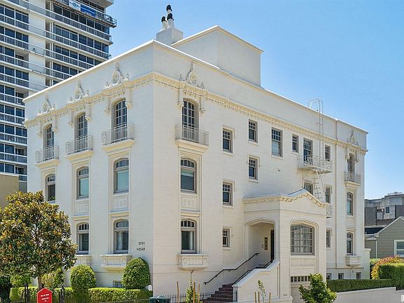 3rd image of 2151 Laguna St #2