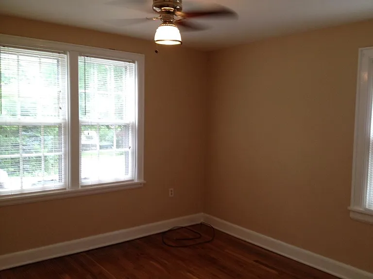 17 W Leicester St — Photo 11