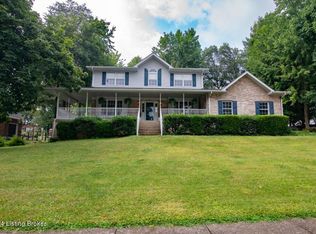 812 Greenview Cir, Elizabethtown, KY 42701