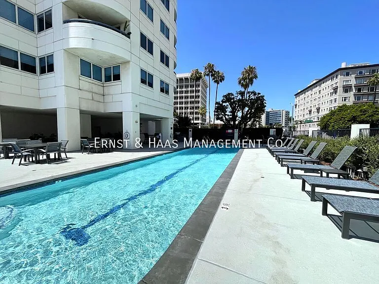 525 E Seaside Way #1806 — Photo 22