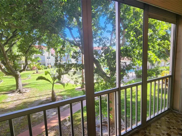 700 SE 6th Avenue #205, Deerfield Beach, FL 33441