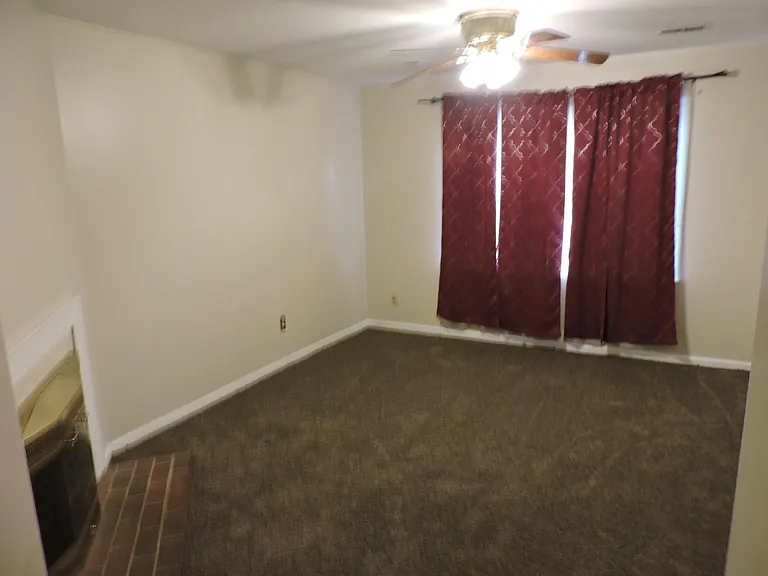 131 Fairmont Dr — Photo 4